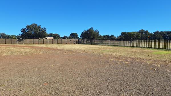 8.6 ha Smallholding
