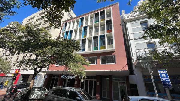 372 m² Office Space