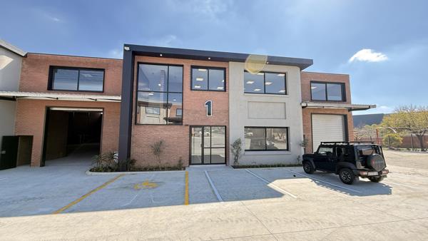 1 057 m² Industrial space