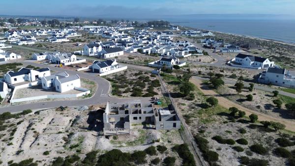 698 m² Land
