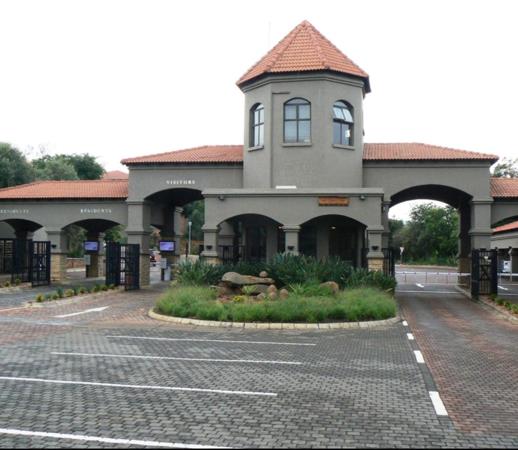 1 096 m² Land