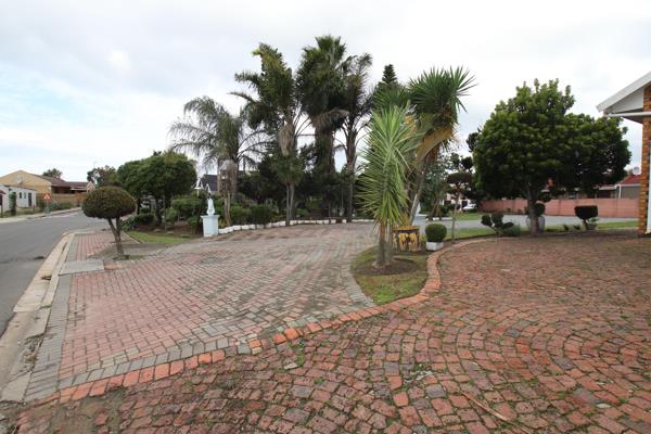 757 m² Land