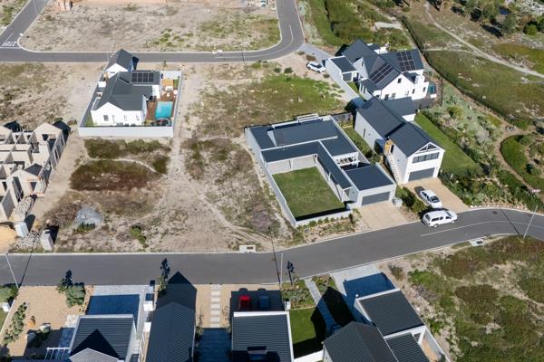 451 m² Land