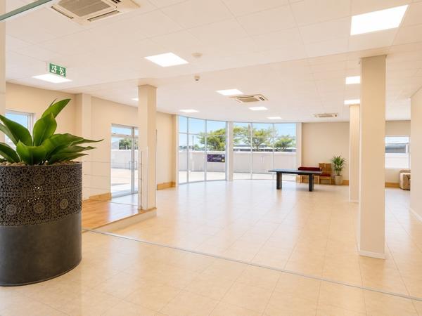 350 m² Commercial space