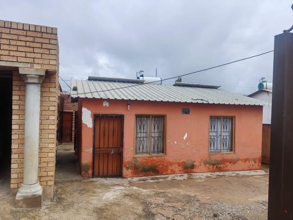 2 Bedroom House