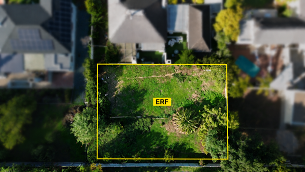 803 m² Land