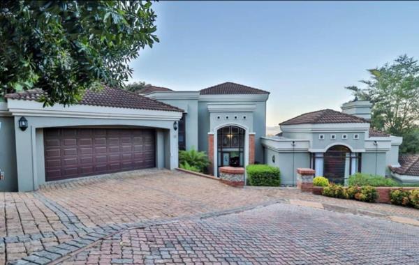 6 Bedroom House