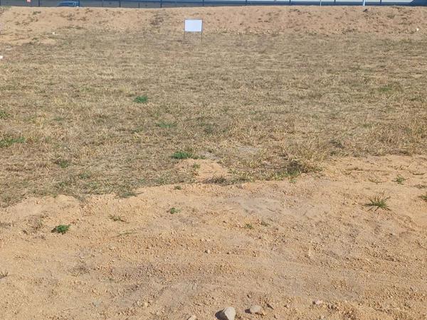 301 m² Land