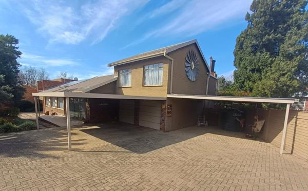 5 Bedroom House