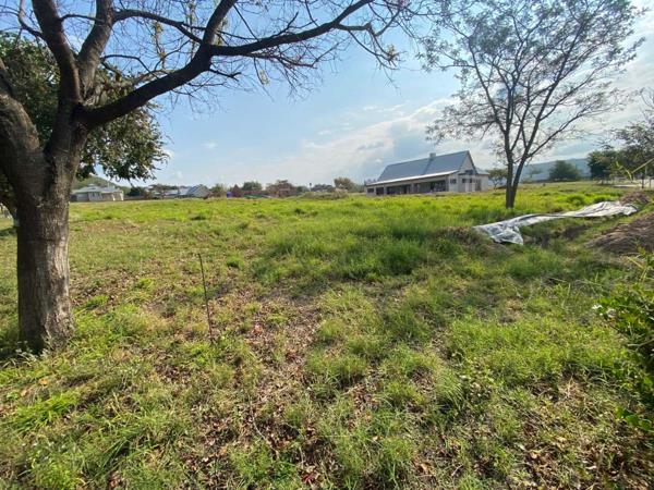 1 713 m² Land