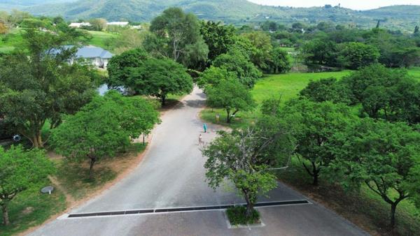 1 035 m² Land