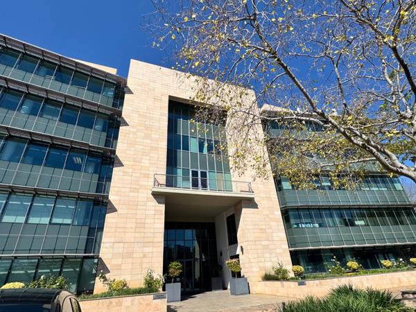 7 500 m² Commercial space