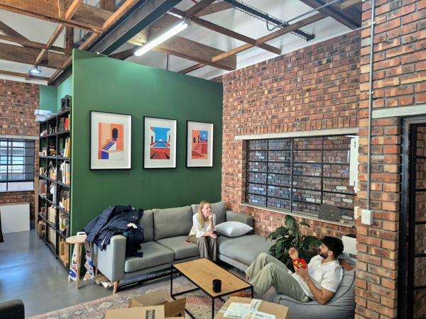102 m² Office Space