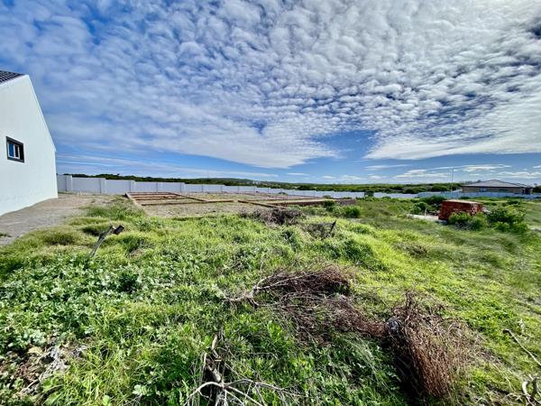 699 m² Land