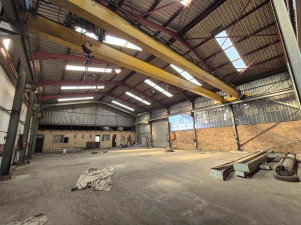 913 m² Industrial space