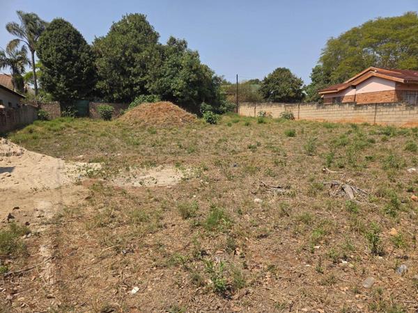 912 m² Land