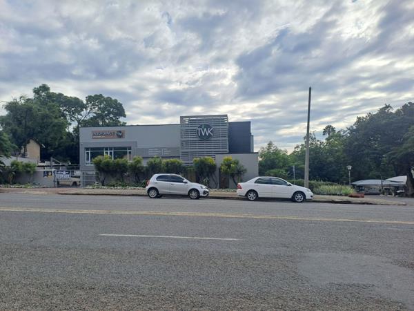 1 000 m² Retail Space