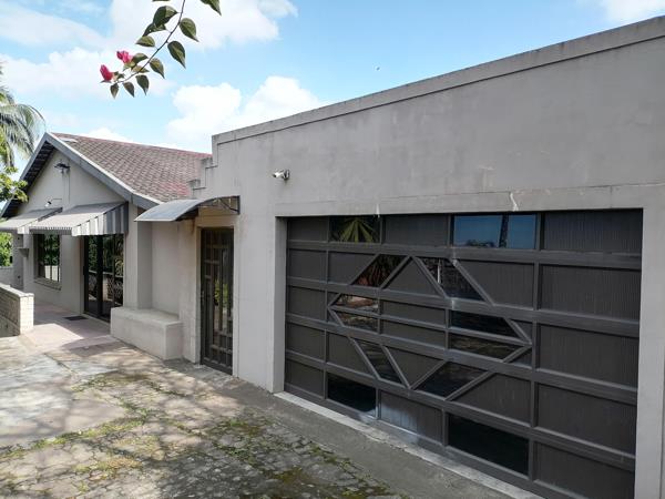 6 Bedroom House