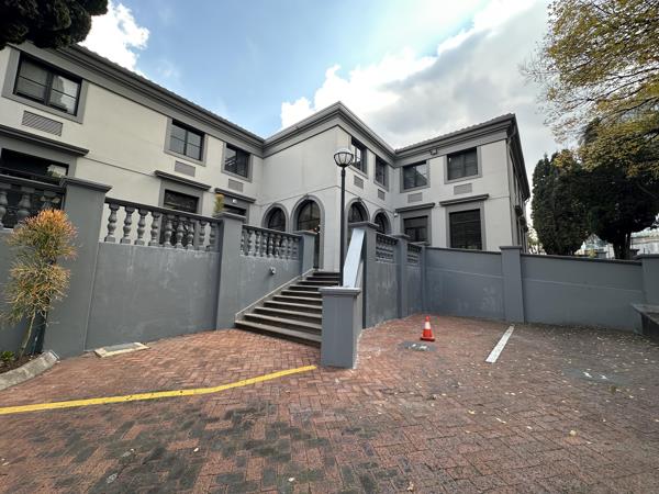 1 064 m² Commercial space