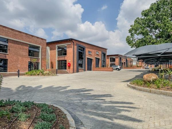 340 m² Commercial space