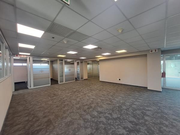 635 m² Commercial space