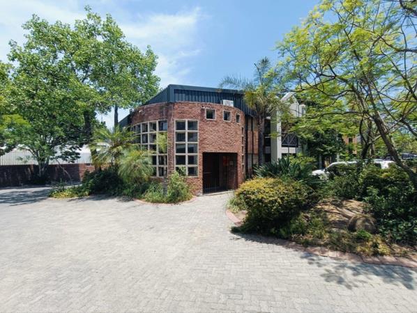 300 m² Commercial space