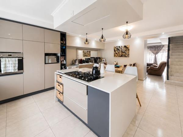 4 Bedroom Apartment