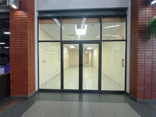 76 m² Retail Space