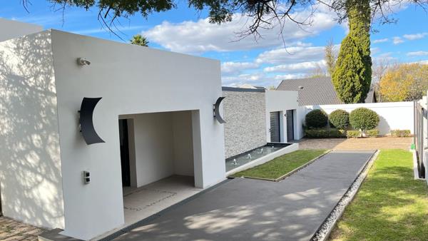 6 Bedroom House