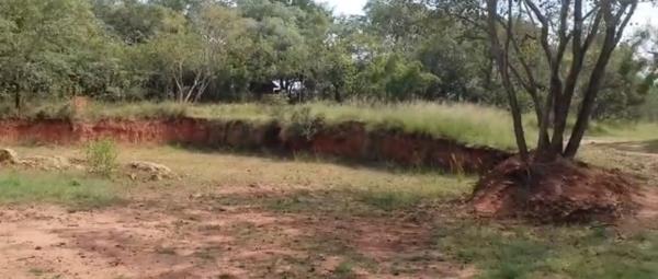 1 000 m² Land