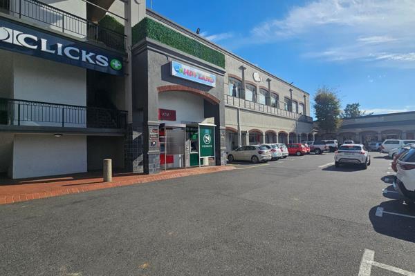 589 m² Commercial space