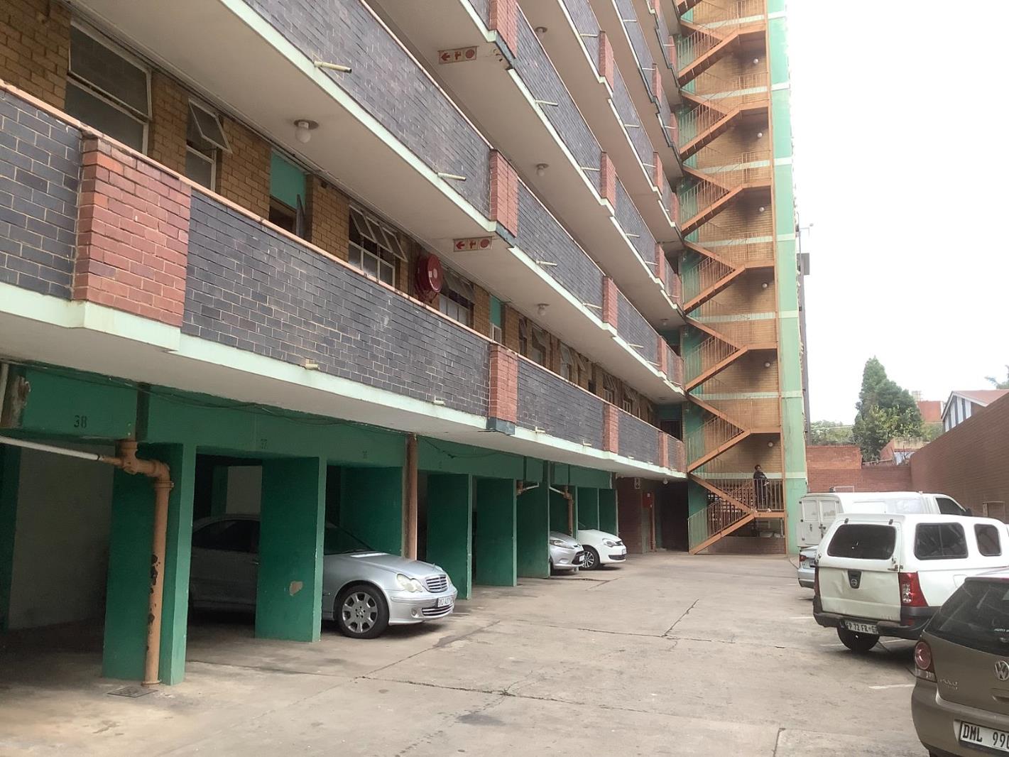 3 Bedroom Apartment in Sunnyside