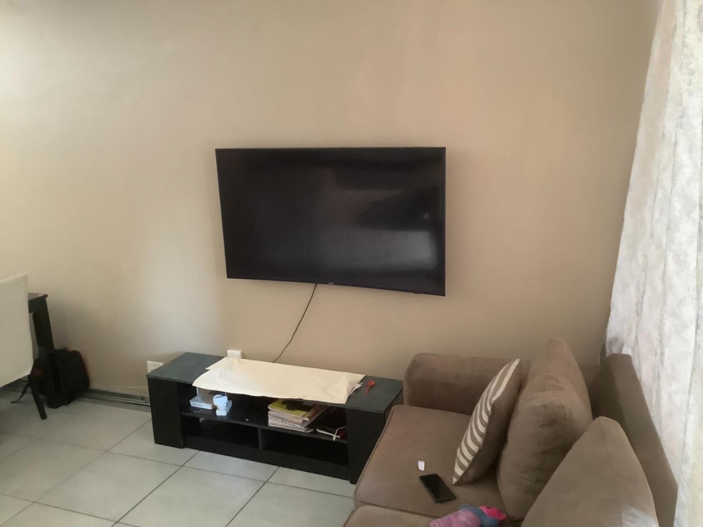 1 Bedroom Apartment in Sunnyside
