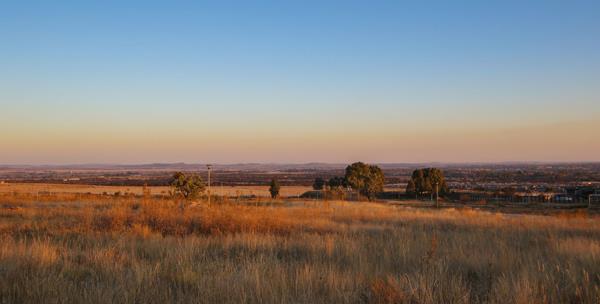 302 m² Land