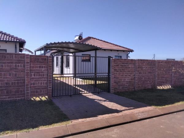 2 Bedroom House