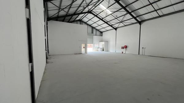 732 m² Industrial space