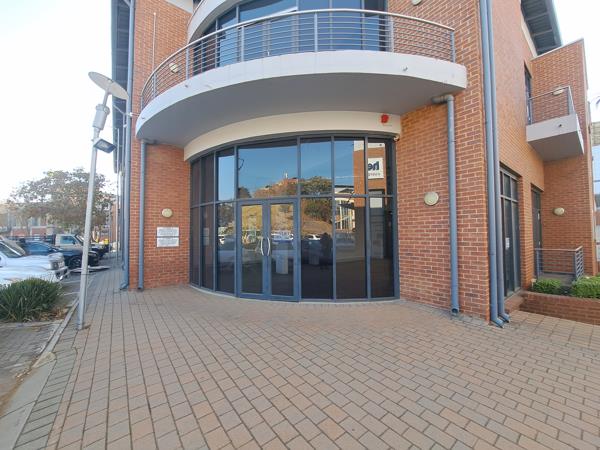 334 m² Retail Space