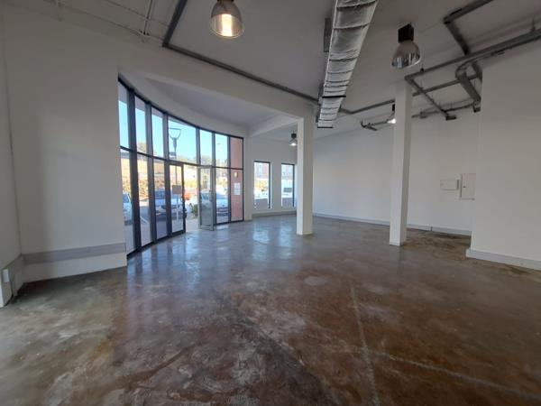 334 m² Retail Space