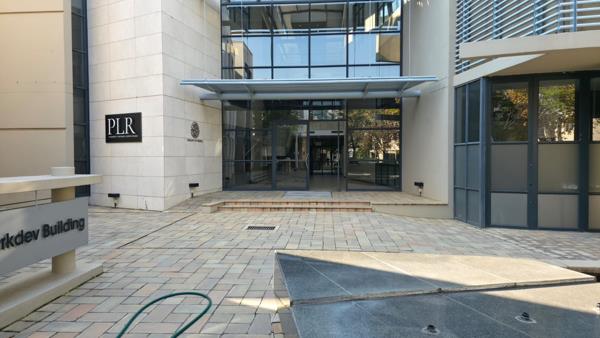 1 200 m² Commercial space