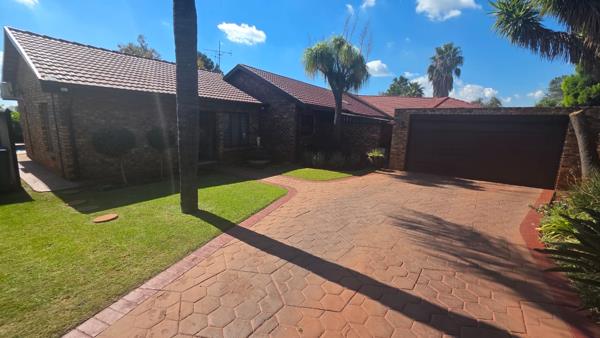6 Bedroom House