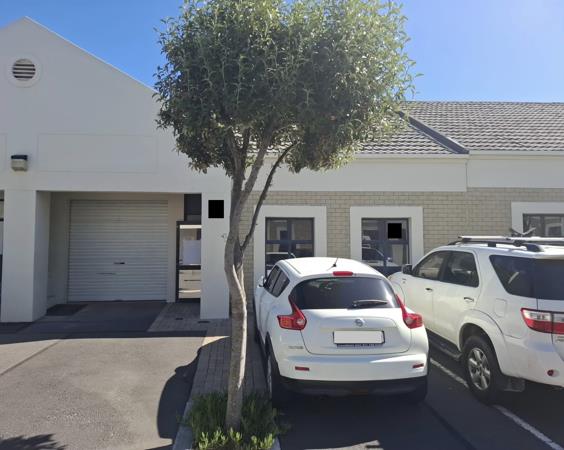 102 m² Industrial space