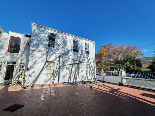 884 m² Commercial space