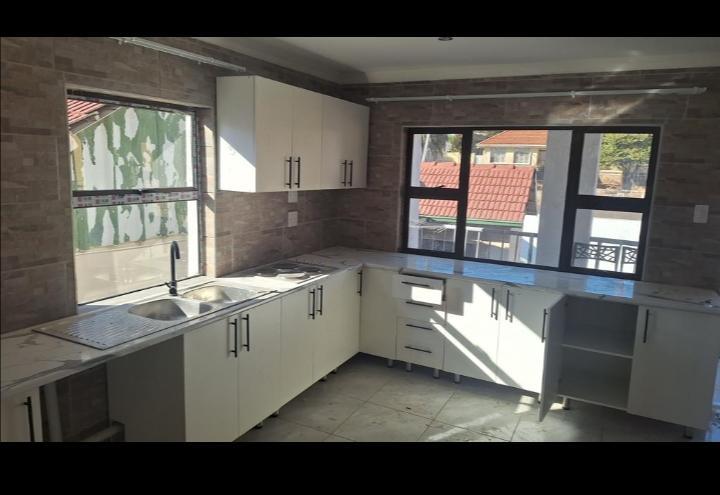3 Bedroom Apartment in Linmeyer