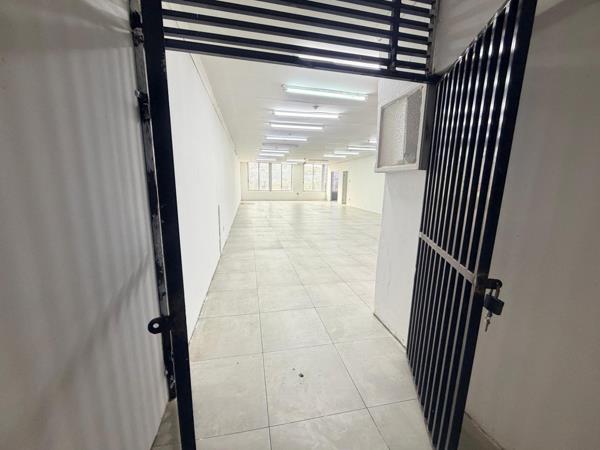 220 m² Commercial space