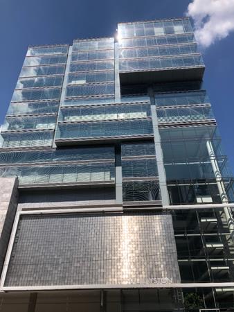 1 976 m² Commercial space