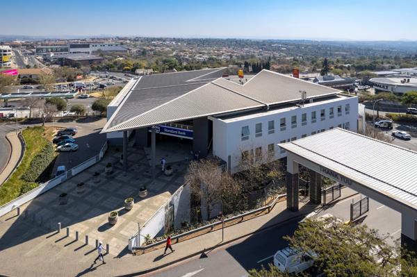 2 194 m² Retail Space