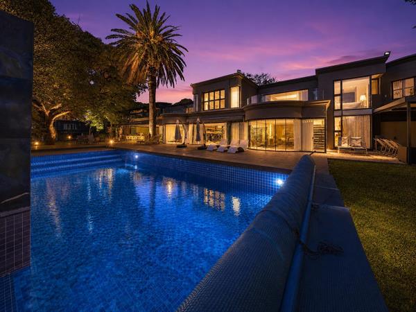 6 Bedroom House