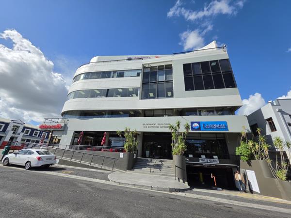 840.2 m² Commercial space