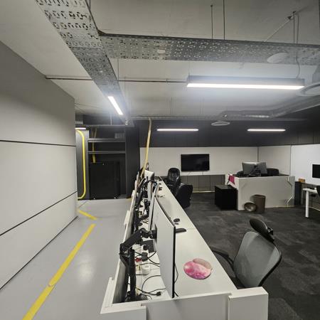 245 m² Commercial space