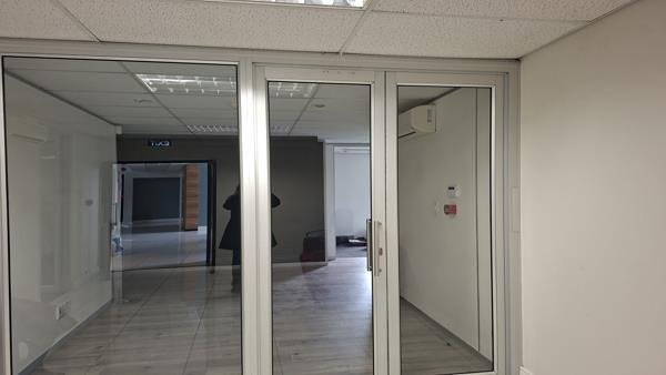 136 m² Commercial space